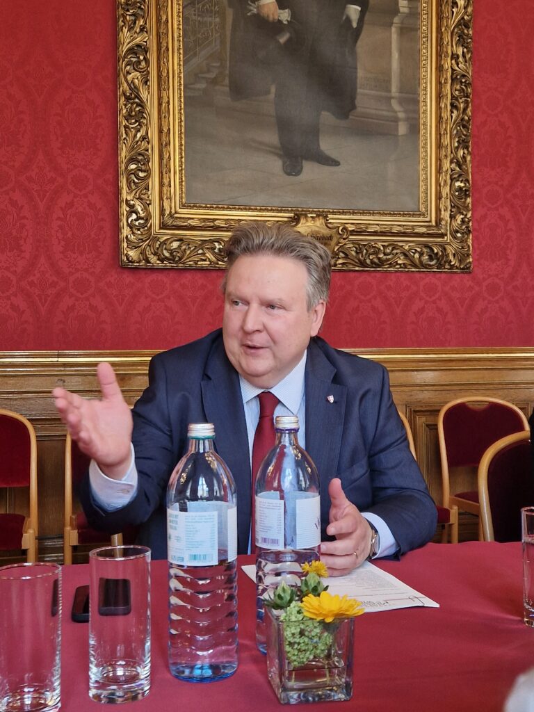Exklusives Gespräch mit Bürgermeister Michael Ludwig