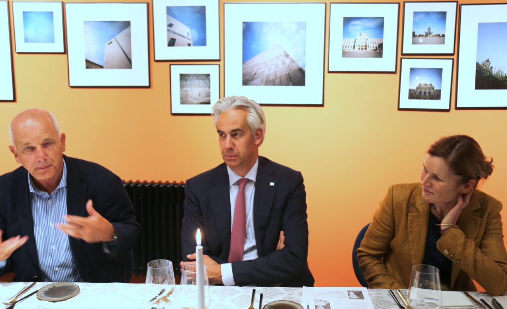 Exklusives Hintergrundgespräch und Dinner mit Patrick Lobis
