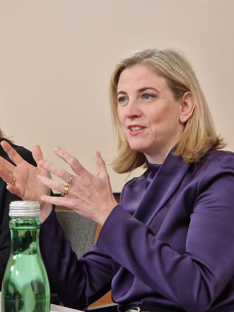 Exklusives Gespräch mit Außenministerin Beate Meinl-Reisinger